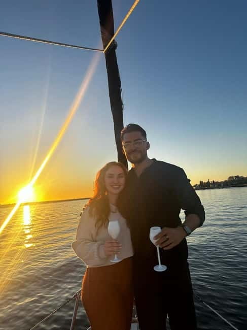Porto shared Thullium Sailboat, enjoy magic sunset&open sail - Setting off from Douro Marina