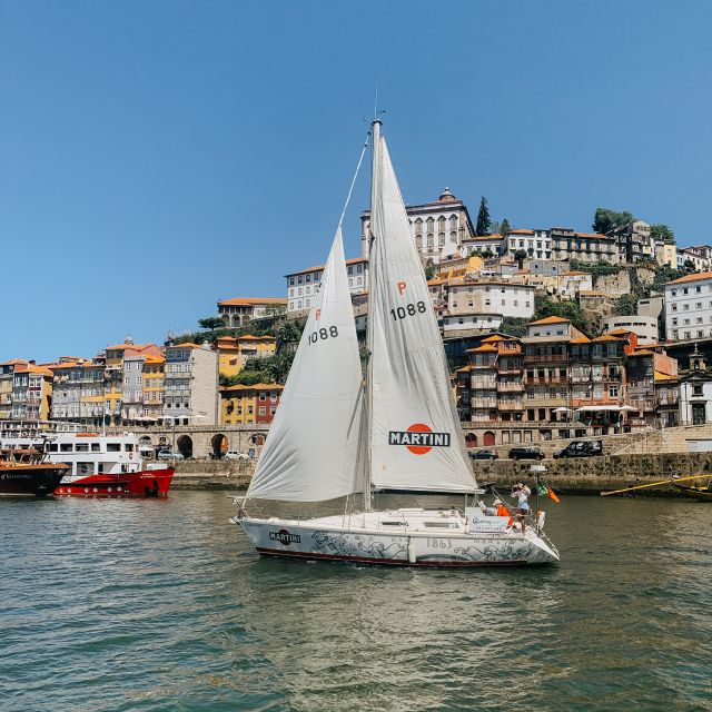 Porto: Sunset Cruise with Welcome Drink in a Sailboat - Jardins do Palácio de Cristal from the water