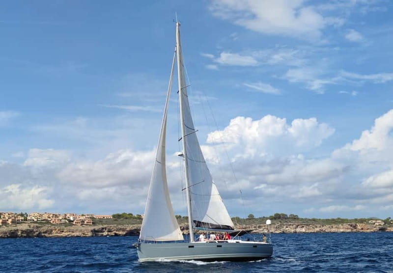 Portocolom, Mallorca: Half-Day Sailing Trip - The first 90 minutes: sailing along Mallorca’s east coast