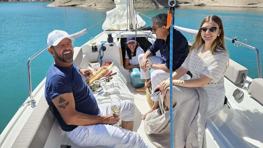 Potrerillos Lake Sailing Tour with Wine and Cheese - What the four-hour outing actually includes