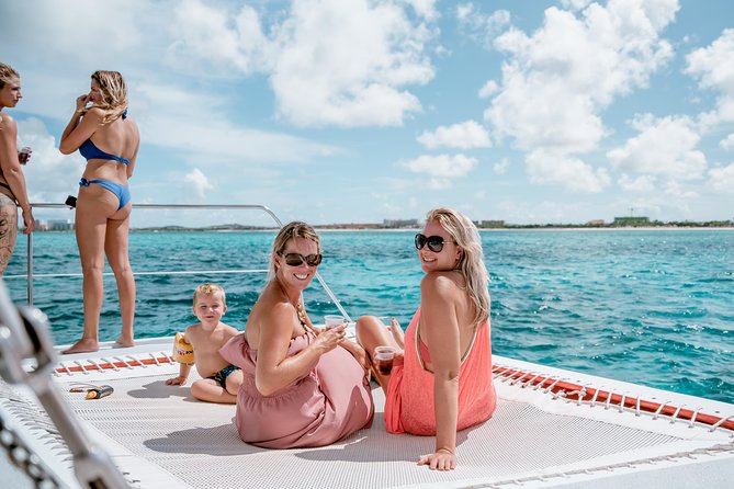 Premium Catamaran Morning Sail: Snorkeling, Mimosas and Brunch - How the crew shapes the experience