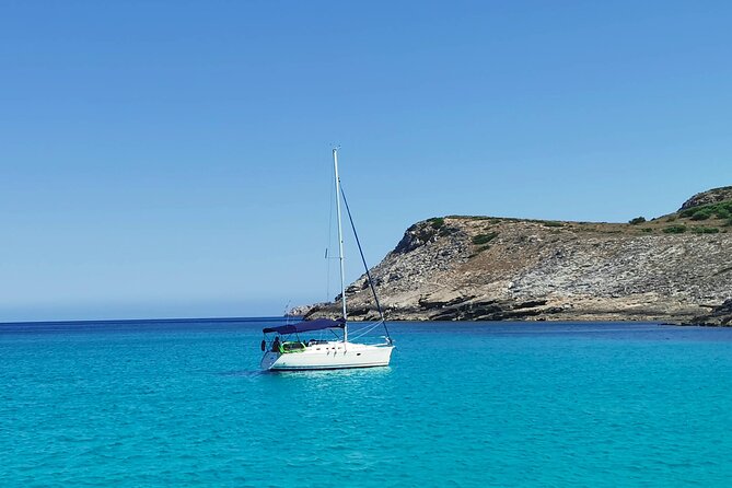 Private 2-Hour Tour of Barcelona on a Sailboat - Who will enjoy this Barcelona sailing trip?