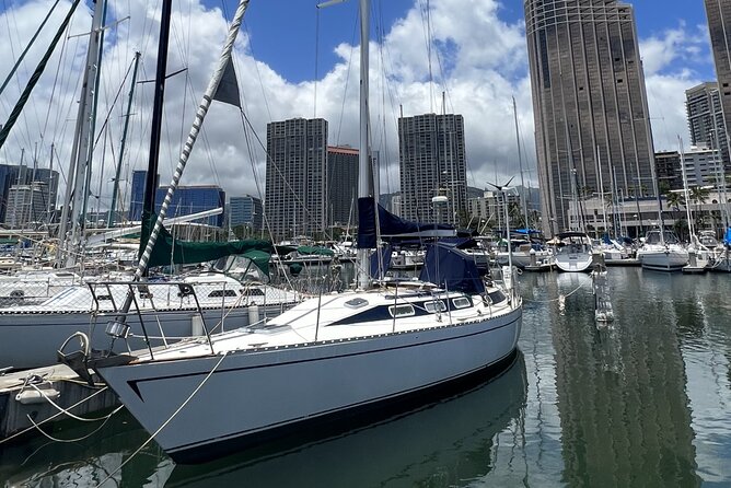 Private 5Hrs Island Tour with 2Hrs Sail and Snorkel with Turtles - Tantalus Lookout and the final Honolulu view