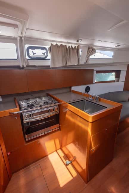 Private and exclusive sailboat in and around the Bay of Palma - Is $812 good value?