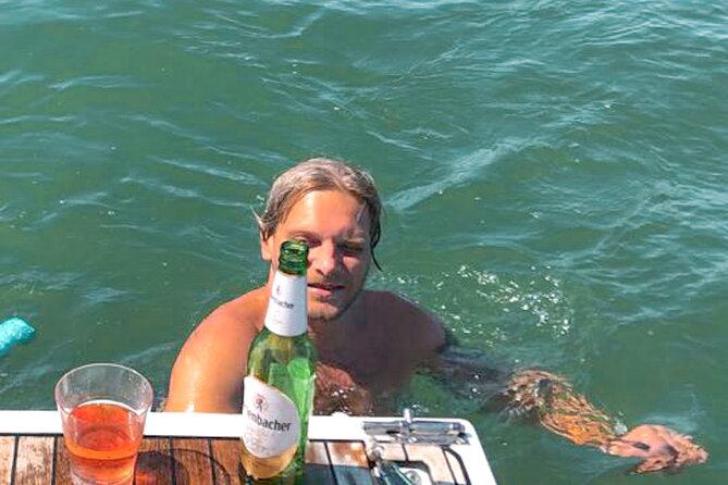 Private Beach Tour on a Luxury Sailing Boat in Lisbon - Beaches from Santo Amaro to Torre
