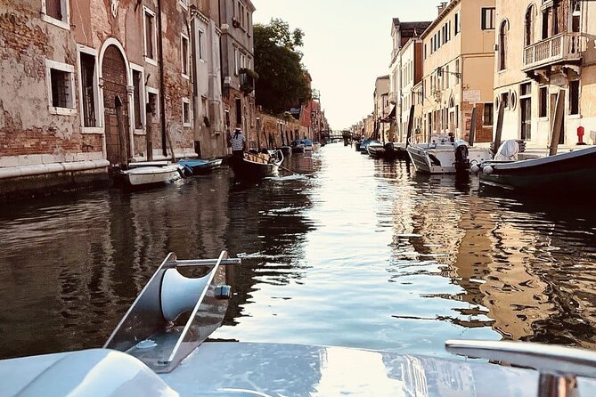 Private Boat Tour with Skipper Sailing the Lagoon of Venice Italy - Leaving from S. Giobbe in northern Venice