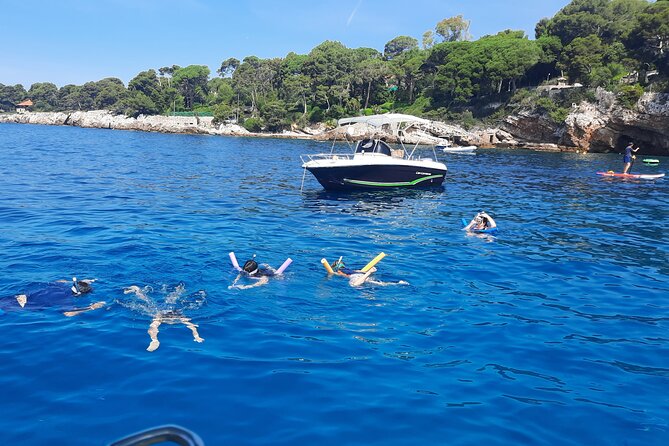 Private cruise to Cap d'Antibes and the Lérins Islands by sailboat - Swimming, snorkeling, and stand-up paddling