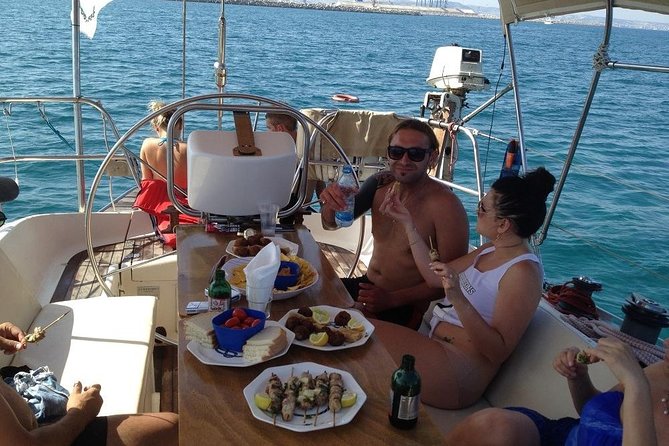 Private cruise with a sailing yacht Koursaros - Morning or afternoon: choosing the better slot