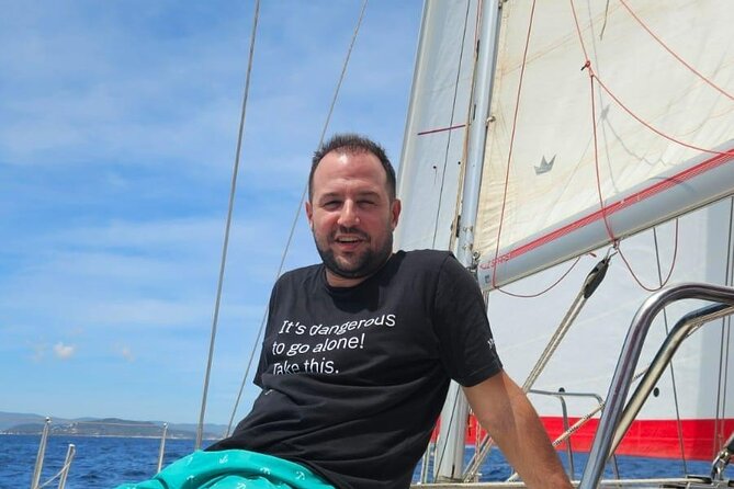 Private full day excursion sailing through Ibiza and Formentera - Finding shade, storage, and a comfortable seat