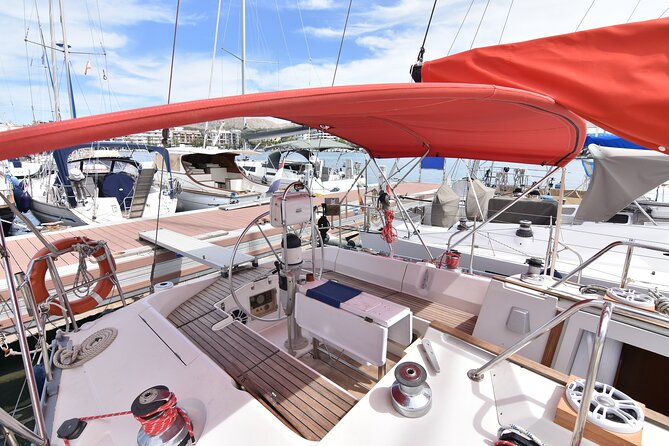 Private full day excursion sailing through Ibiza and Formentera - What the crew adds to the day