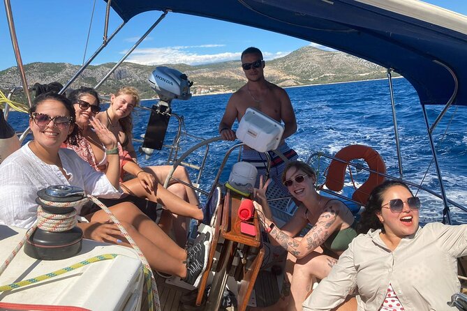 Private - Half Day Sailing from Hvar on a modern sail yacht (up to 8 travellers) - A second hour in the Pakleni Islands