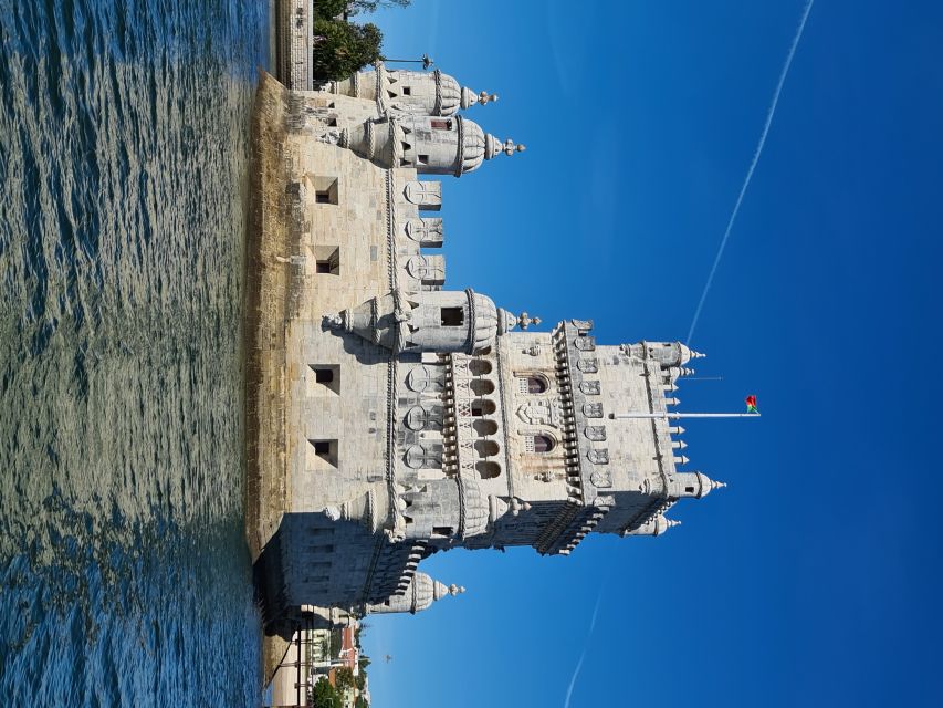 Private Lisbon Sightseeing Sailing Boat Tour with Locals - A welcome drink and an easy two hours