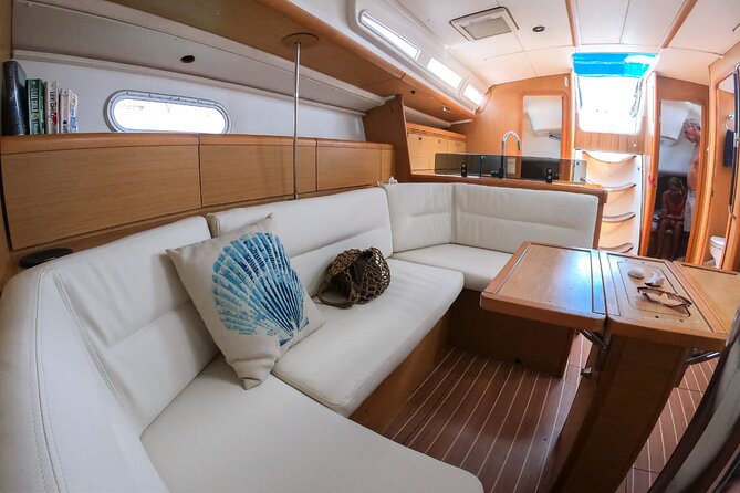 Private Luxury Sailing from Casa de Campo to Catalina Island - Why the small group matters