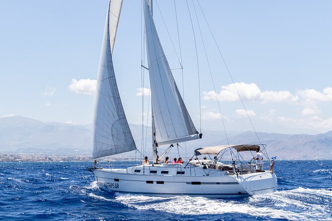 Private Luxury Sailing Trips to Dia Island - Pickup, timing, and practical details