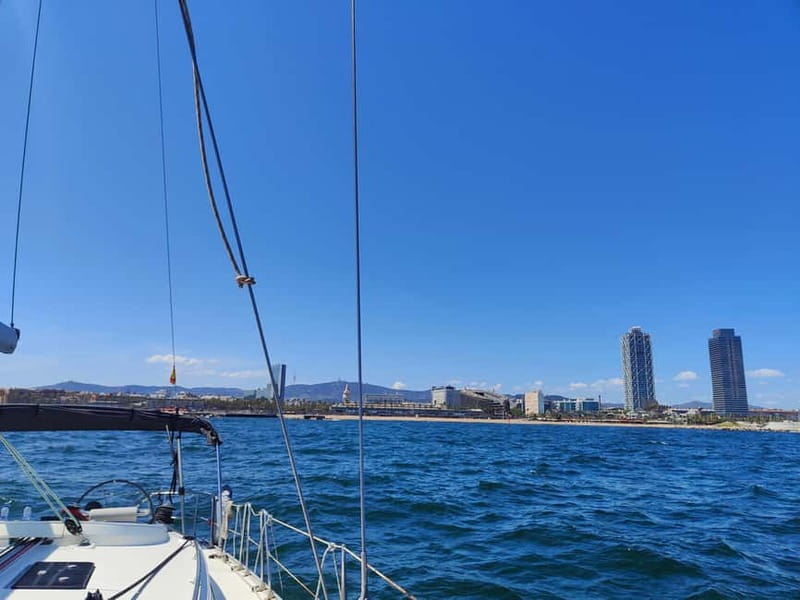 Private Sailboat Barcelona Luxury Boat + Aperitifs & Drinks - What the $412 group price really means