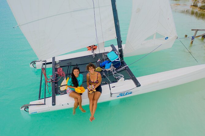 Private Sailing between Mangroves - Meeting Captain Sara at Bertilla Lagoon