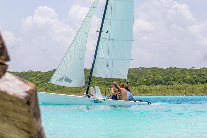 Private Sailing between Mangroves - Private format, crew, and atmosphere