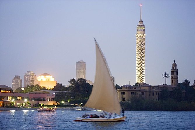 Private sailing boat ( Felucca )for one hour on Nile and lunch - Who will enjoy this outing most?
