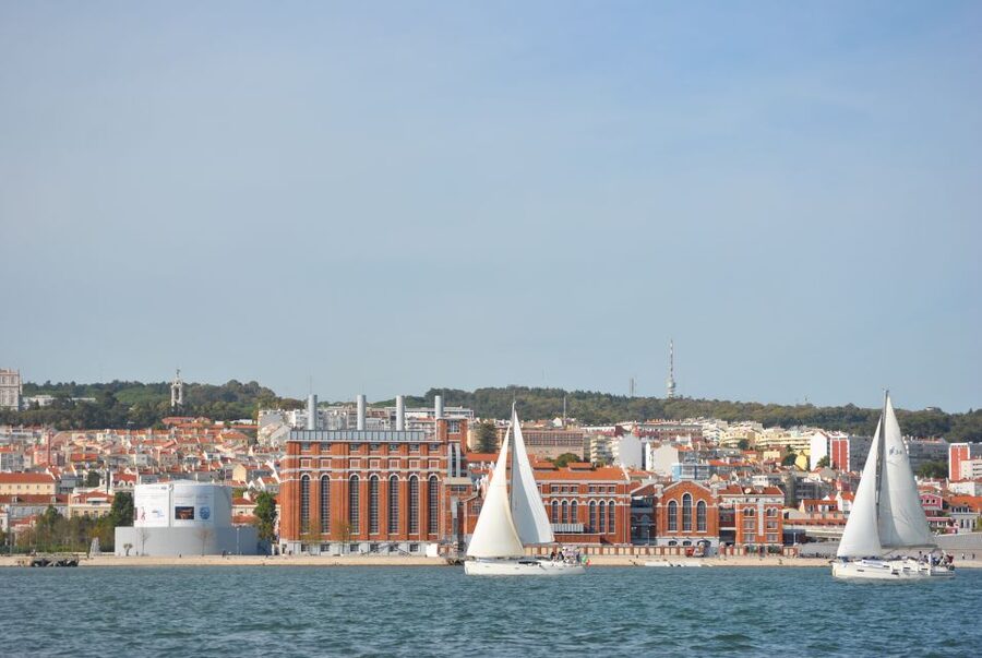 Private Sailing Boat Tour Lisbon with a drink: 2 to 8 Hours - Belém Tower from the water