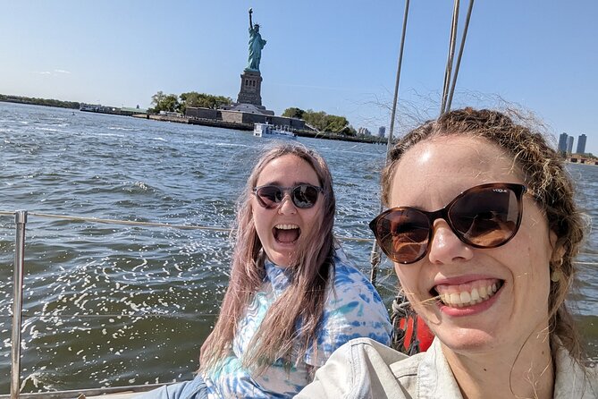Private Sailing Charter in Brooklyn - The Brooklyn Bridge on the return
