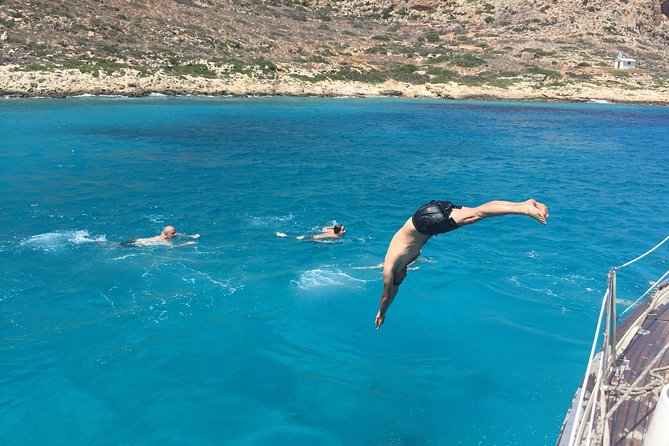 Private Sailing Cruise, Balos and Gramvousa with meal and drinks. - Why a private boat makes Balos easier