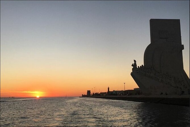 Private Sailing Cruise in Lisbon with Drinks - The Discoveries Monument and Jerónimos Monastery