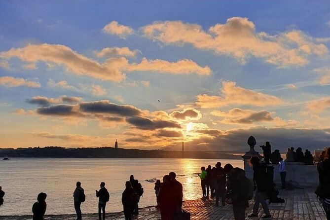 Private Sailing Cruise in Lisbon with Drinks - Drinks, snacks, and what you actually receive