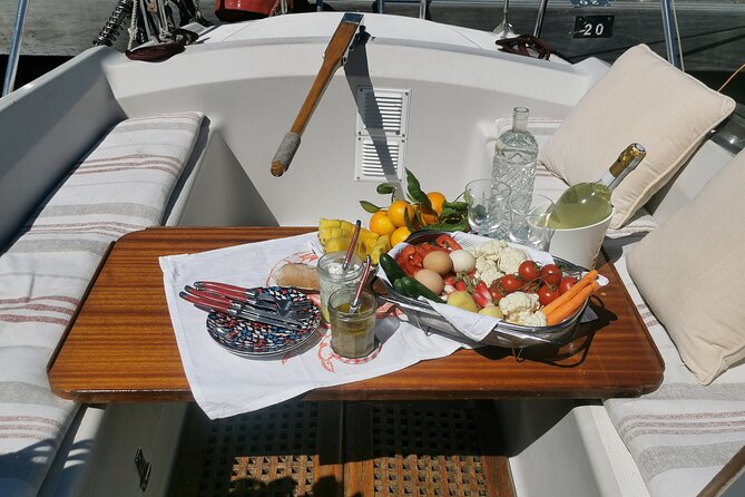 Private sailing excursion & Provencal picnic - From Cannes harbor to the Lerins Islands