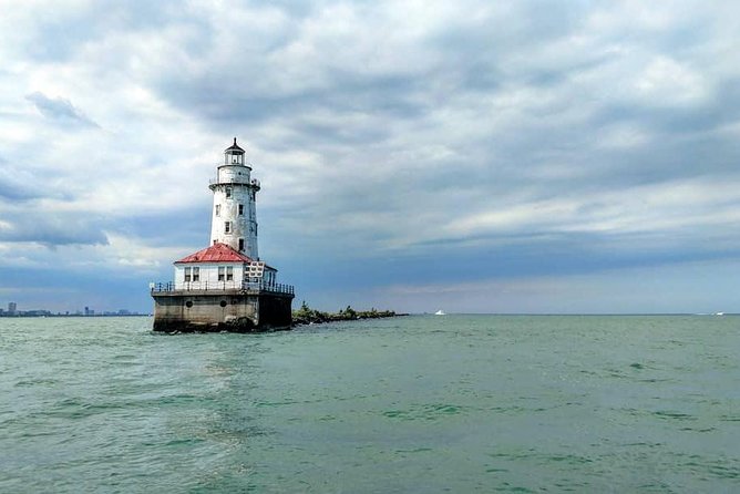 Private Sailing on Beautiful Lake Michigan - Navy Pier, Chicago - What the captains add to the outing