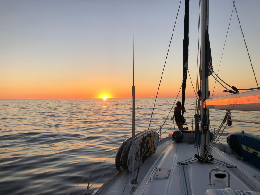 Private Sailing Tour Charter Lagos - Algarve - From Lagos Marina toward two kinds of Algarve coast