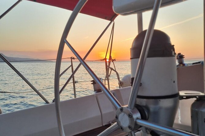 Private sailing tour with aperitif in Barcelona - Choosing morning, afternoon, sunset, or night