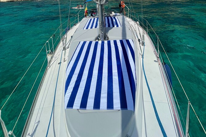 Private sailing with Paella and Tapas in Palma - Meeting captains who shape the day