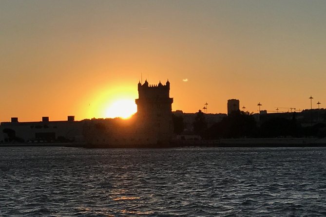 Private Sunset Sailing cruise from Lisbon - Cristo Rei across the Tagus