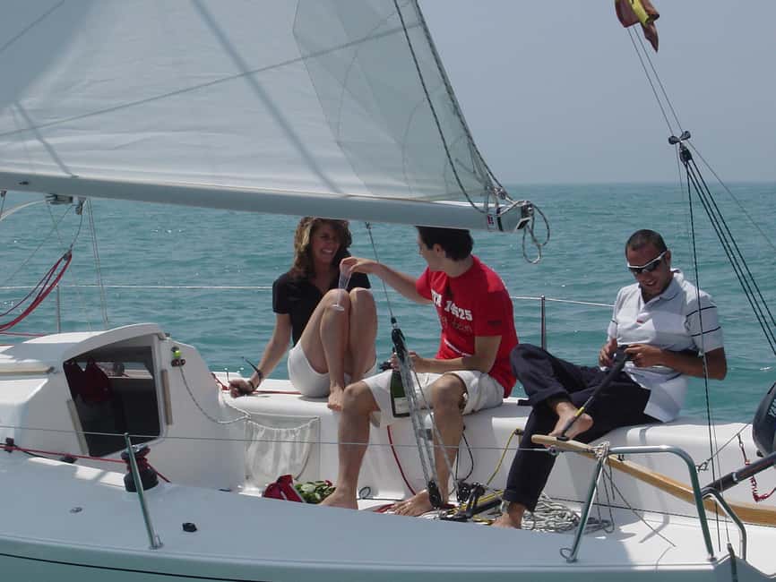 Private Sunset Sailing Trip with Cava & Skyline Views - What the three hours actually feel like