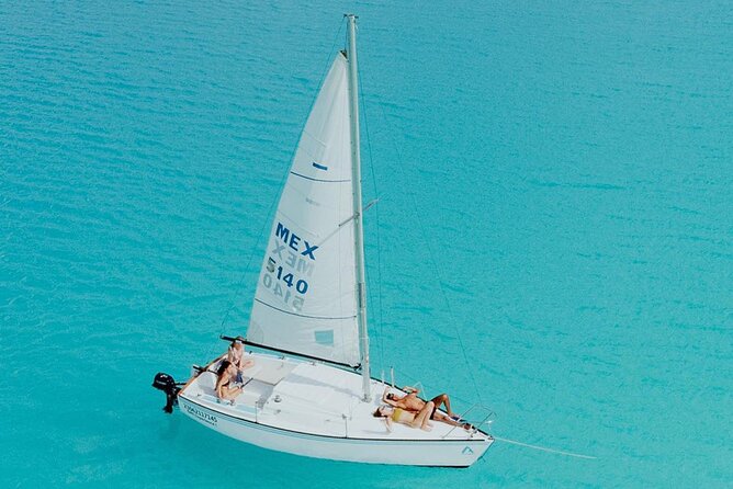 Private Tour: Bacalar Lagoon Tour Sailboat or Pontoon Adventure - Choosing between a sailboat and a pontoon