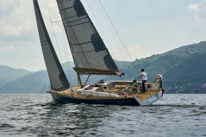 Private Tour by Modern Sailboat Lake Como with Aperitif - Fiumelatte and Varenna’s elegant shore