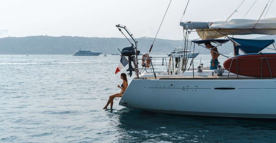 Private tour on a sailboat - Swim and paddle - Antibes Cape - Cap d’Antibes villas and Hotel Eden Roc