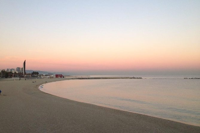 Private Tour: Romantic Sailing Tour from Barcelona - Who should book this sailing tour