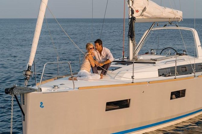 Private Tour: Romantic Sailing Tour from Barcelona - Price and value for a private couple’s outing