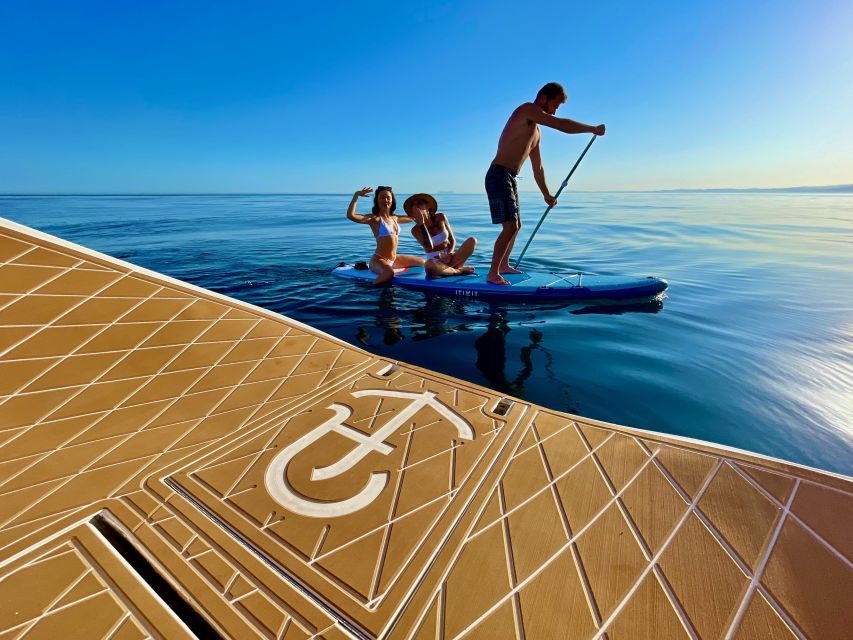 Puerto Banús by Sailboat: Discover Marbella’s Luxury Coast - Sunset, music, and the right kind of celebration