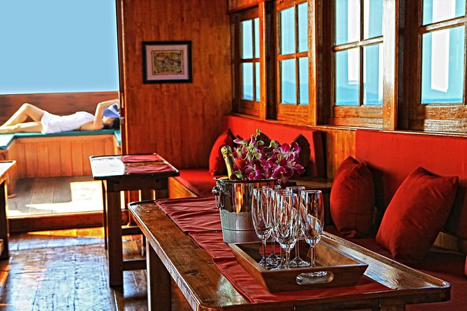 Red Baron Chinese Sailboat Tour from Koh Samui - Lunch, drinks, and the best place to sit