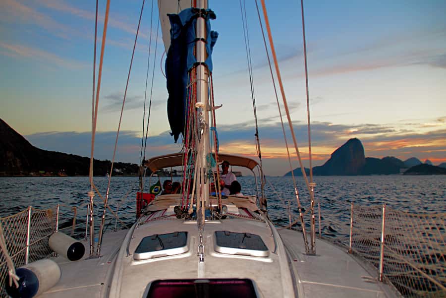 Rio de Janeiro: Guanabara Bay Sunset Sailing Tour & Drinks - Who will enjoy this sailing tour most