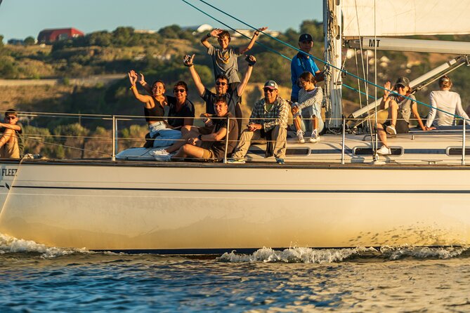 Romantic Private Sailboat in Lisbon for couples - Portuguese wine and a romantic setting