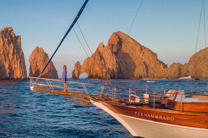 Romantic Sailboat Sunset: Live Music, Premium Bar & Dinner -Cabos - Who will enjoy this Cabo sunset cruise most