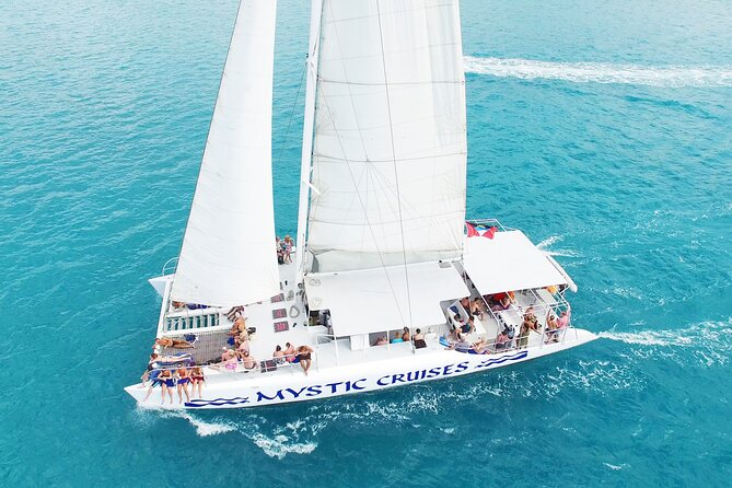Sail and Snorkel at Cades Reef - Sailing south from St. John’s