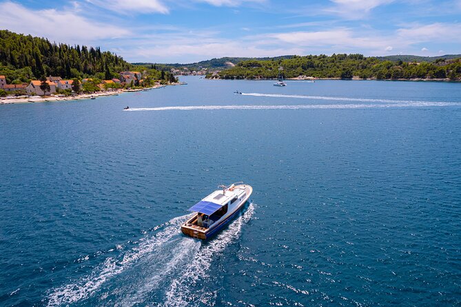 Sail Away - Korčula Archipelago Cruise, Swim and Snorkel - Vrnik tells Korčula’s stone-cutting story