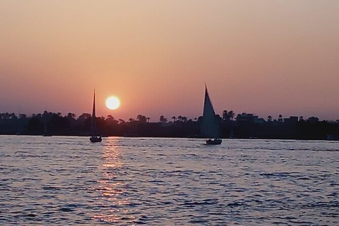 Sail into Splendor: Luxor's Majestic Motor Boat Adventures - Key points at a glance