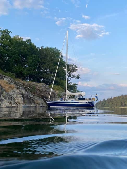 Sail & See -Private sailing Tour with Swimming & Sightseeing - Setting out from Solna strandväg