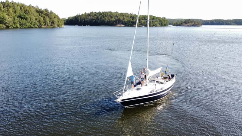 Sail & See -Private sailing Tour with Swimming & Sightseeing - What the $175 price really covers