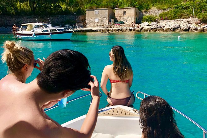 Sail, see, stop, photograph (4 hours) - Who should book this four-hour tour